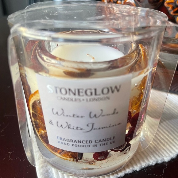 Stoneglow Winter Woods & White Jasmine Candle - Picture 4 of 5
